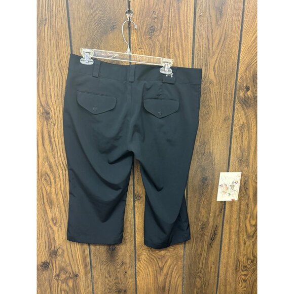 Under Armour Womens Size 12 Black Performance Capris - Picture 2 of 3